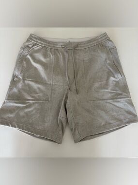Lululemon Relaxed-Fit Training
Short 8"